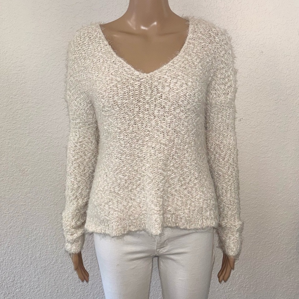 ABERCROMBIE & FITCH Y2K Cream & Gold Sparkle Fuzzy V-Neck Knit Sweater